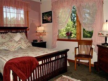 River House Bed And Breakfast Nine Mile Falls Exterior photo